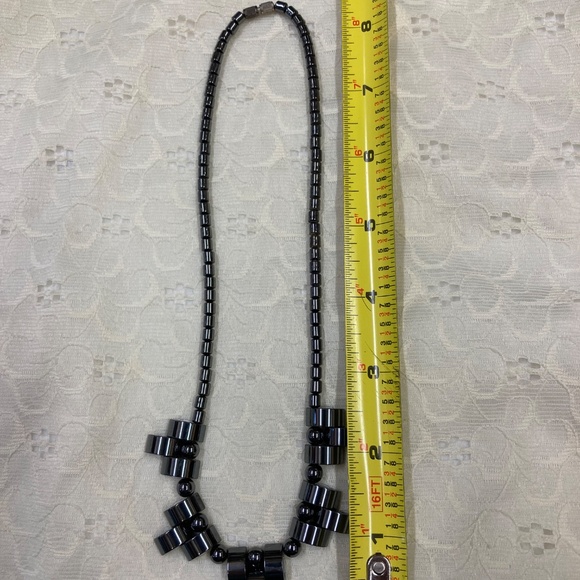 Vintage Art Deco Design Hematite Necklace - Picture 5 of 5